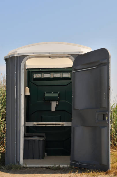Best Porta potty rental near me  in Key Biscayne, FL
